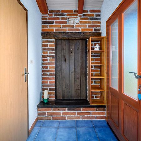 Apartment With Pool Visnjan Ngoại thất bức ảnh