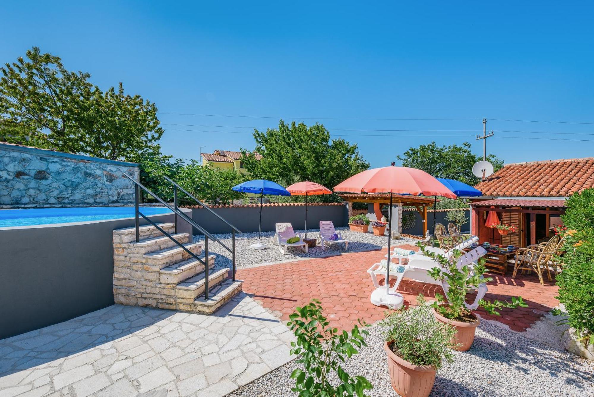 Apartment With Pool Visnjan Ngoại thất bức ảnh